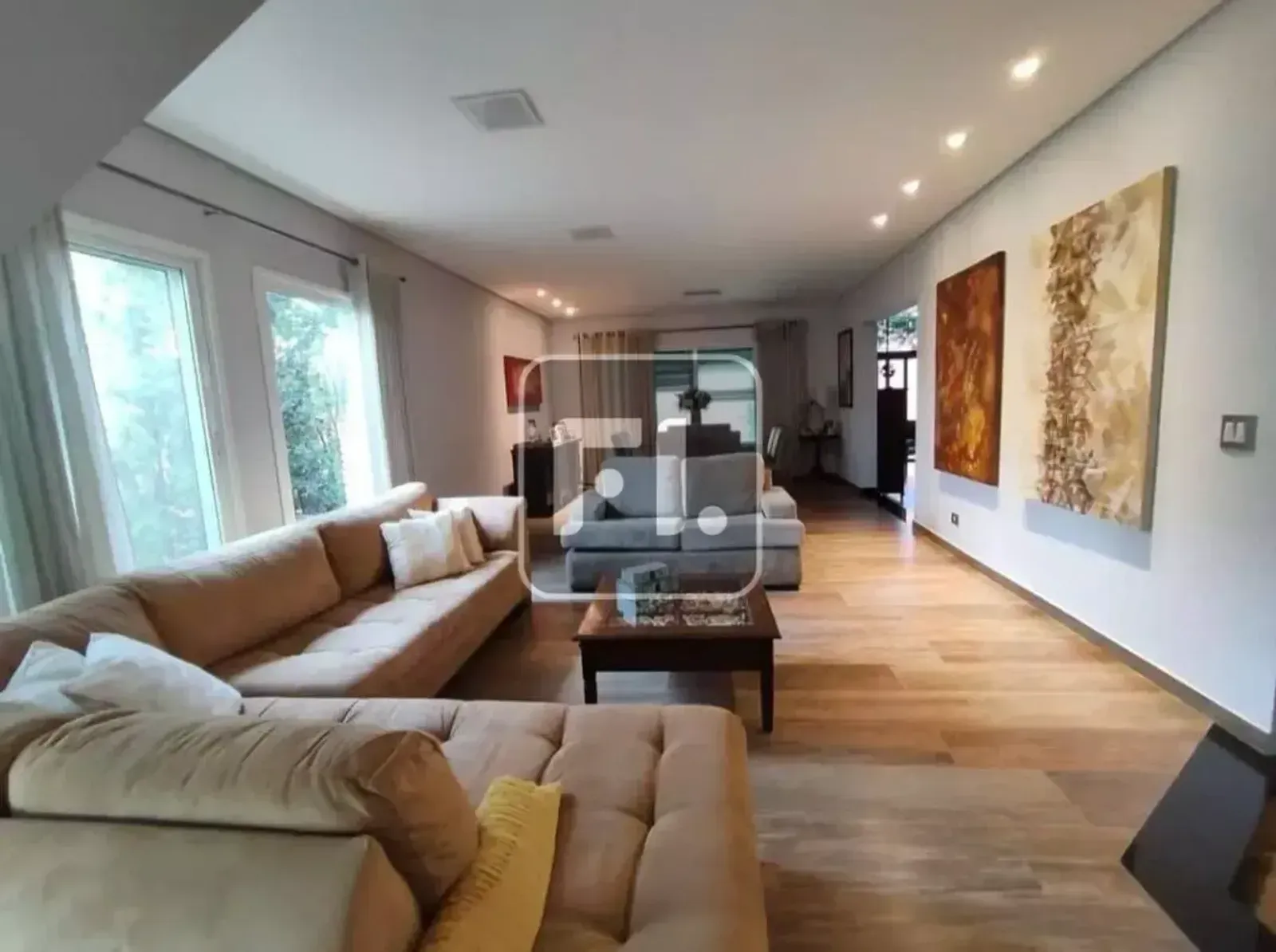 Casa à venda em Alphaville, Santana de Parnaíba, com 441 m² e 4 suítes — foto do imóvel