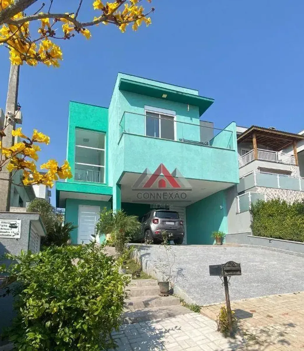 Casa em Aruã, Mogi das Cruzes: 227 m² com 3 suítes — foto do imóvel