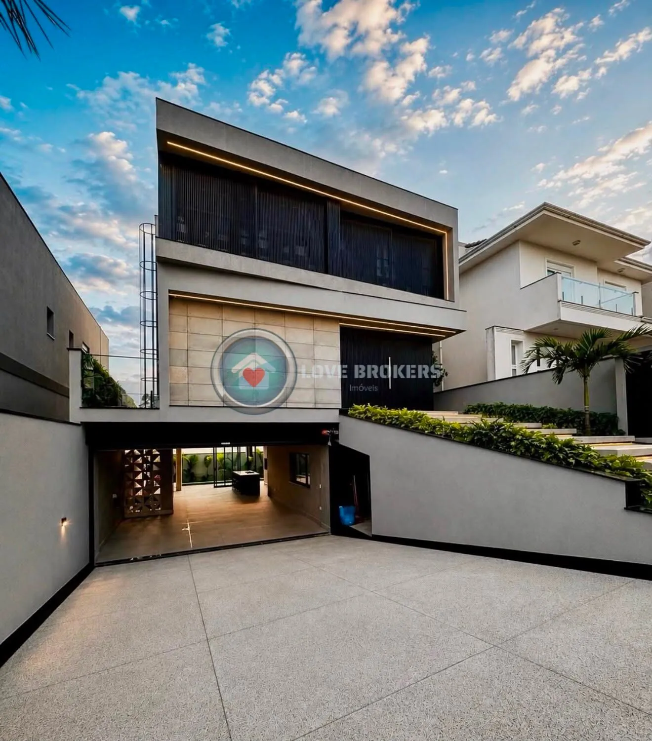 Casa de 325 m² com 4 suítes à venda no Jardim das Cerejeiras, Arujá — foto do imóvel