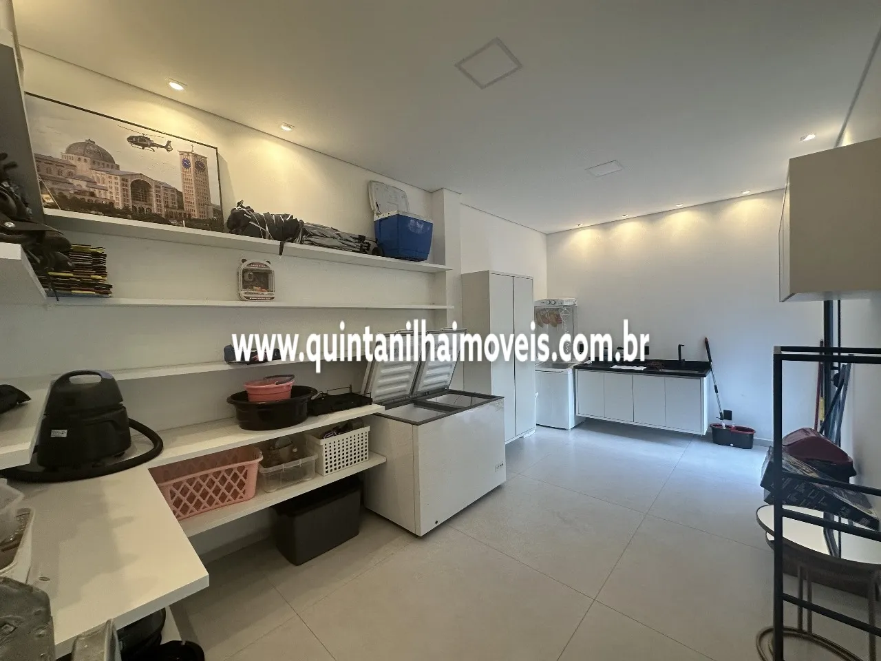 Casa em condomínio com 5 quartos em Brisas II — foto do imóvel