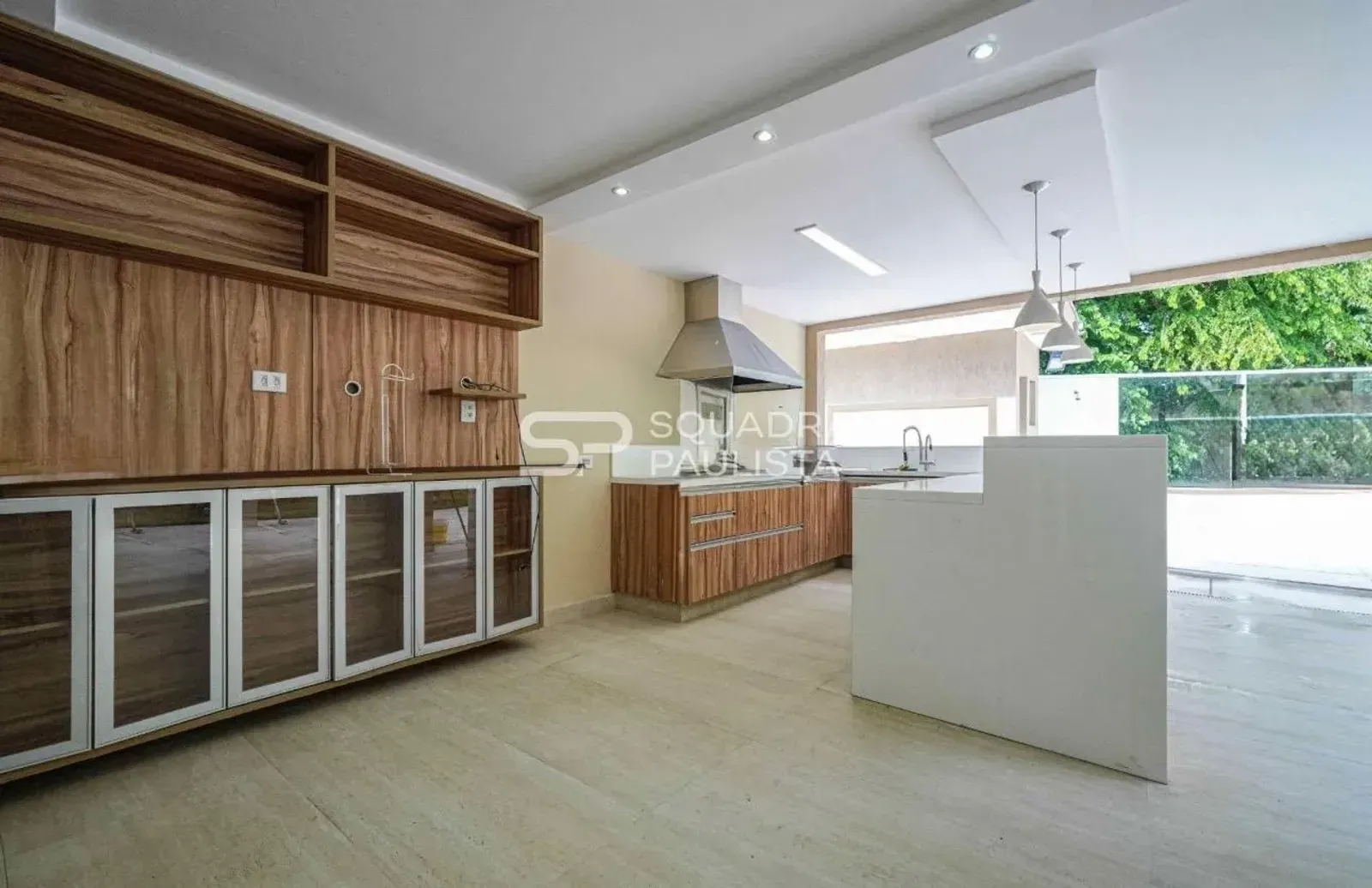 Casa com 305 m² à venda em Alphaville, Santana de Parnaíba — foto do imóvel