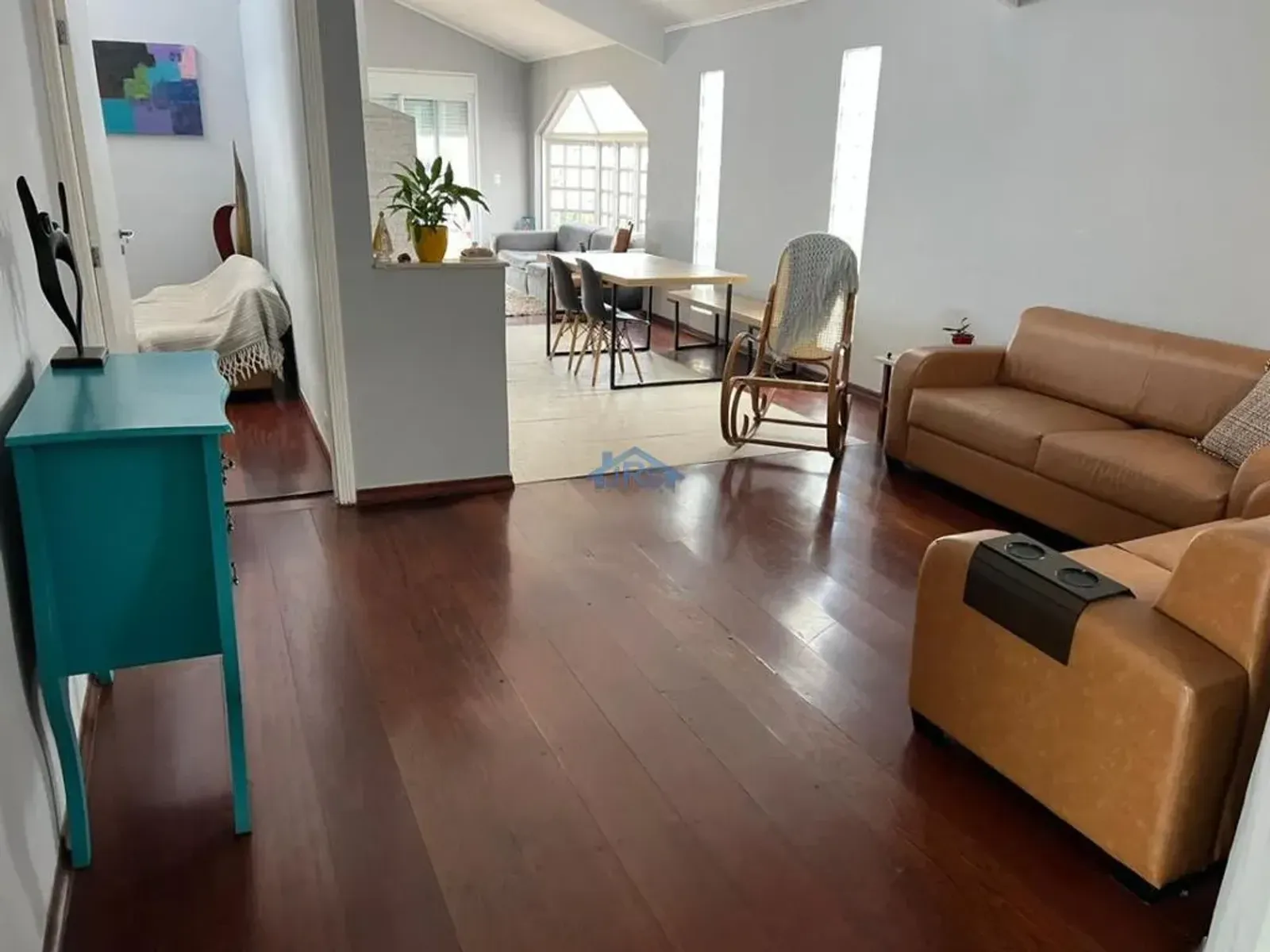 Casa de 187 m² com 3 quartos em Morada dos Pinheiros, Santana de Parnaíba — foto do imóvel