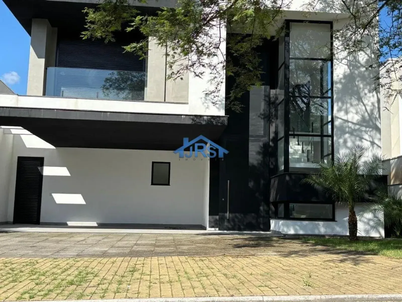 Casa de 366 m² com 3 quartos à venda em Alphaville, Santana de Parnaíba — foto do imóvel