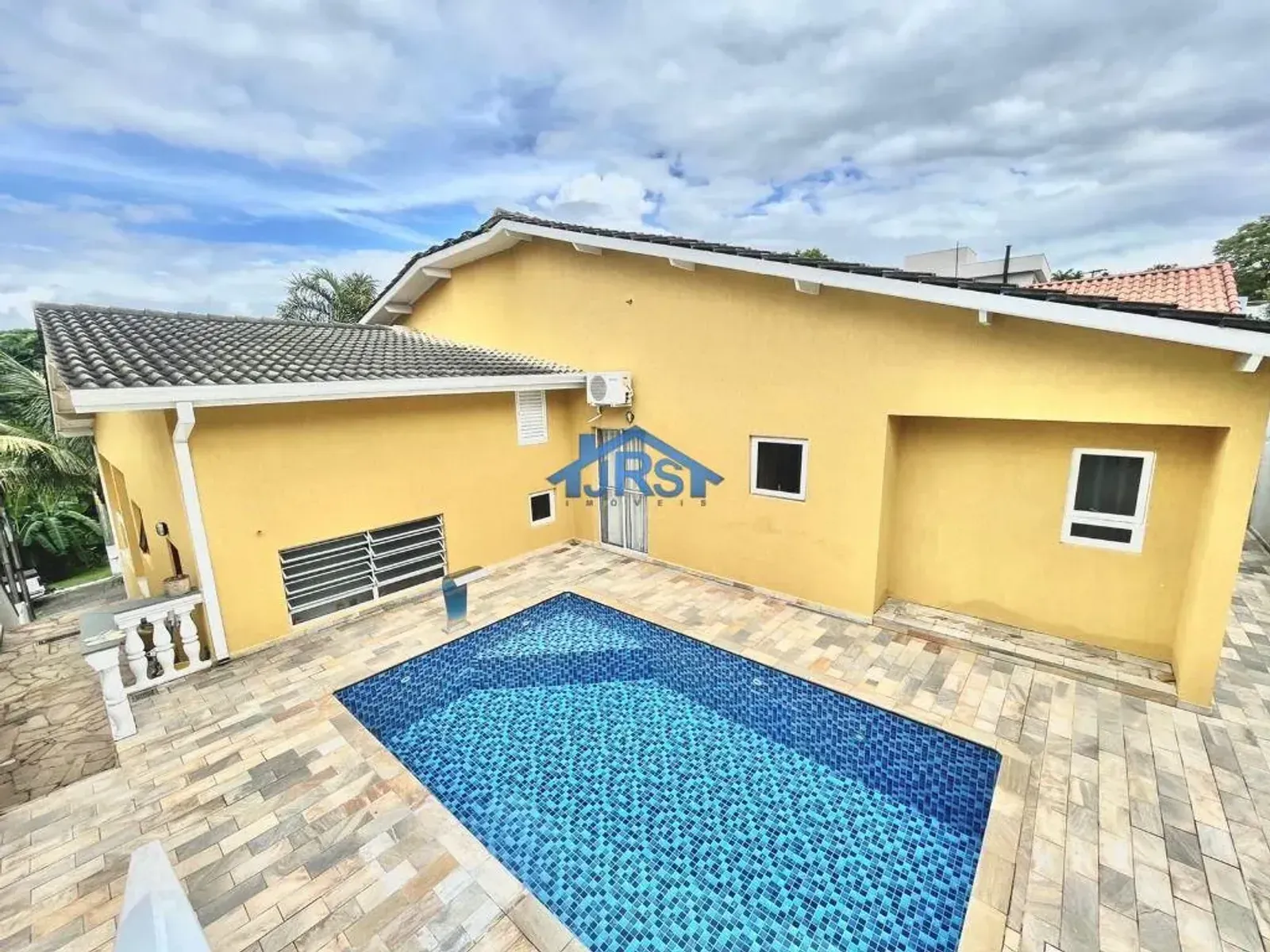 Casa à venda no Tarumã, Santana de Parnaíba — foto do imóvel
